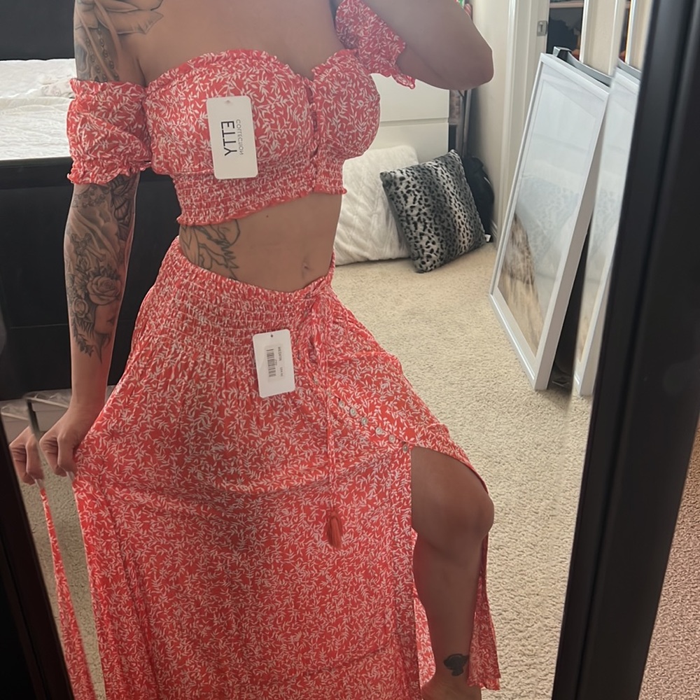Etty Collection Skirt and Blouse Set